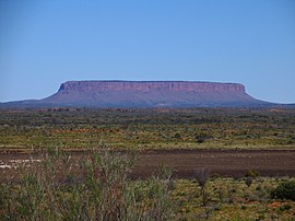 270px-Mt_Conner,_seen_from_the_road_to_Uluru